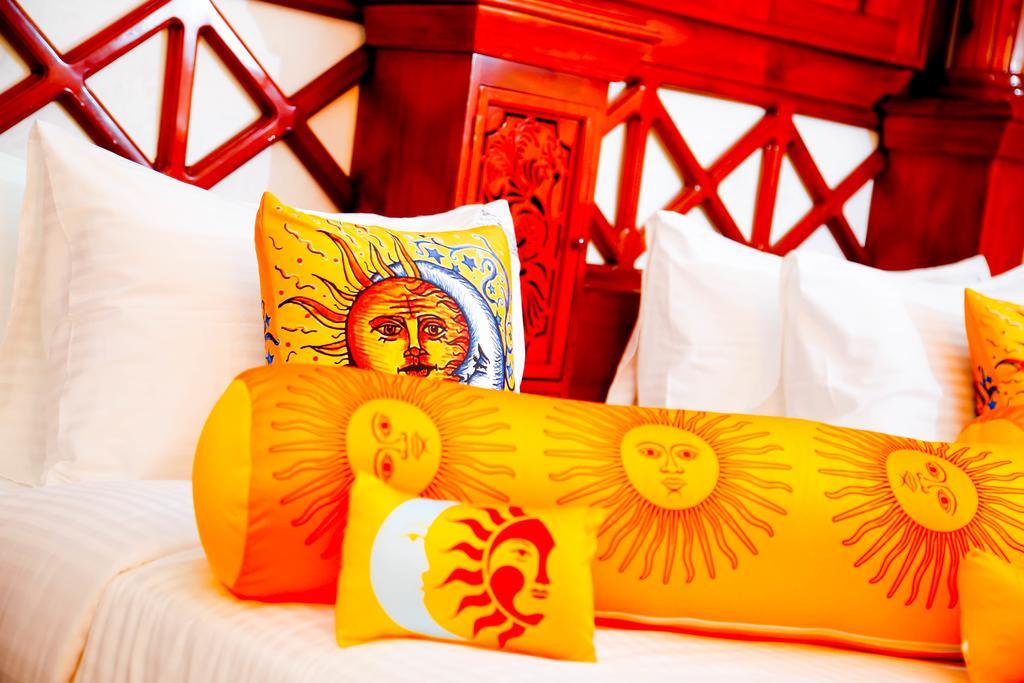 Hotel White House Anuradhapura Kültér fotó