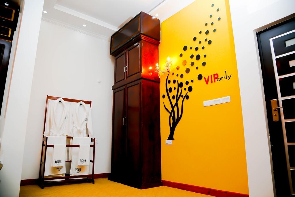 Hotel White House Anuradhapura Kültér fotó