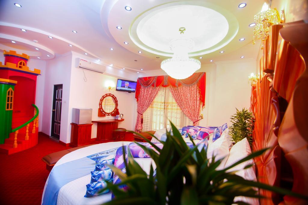 Hotel White House Anuradhapura Kültér fotó