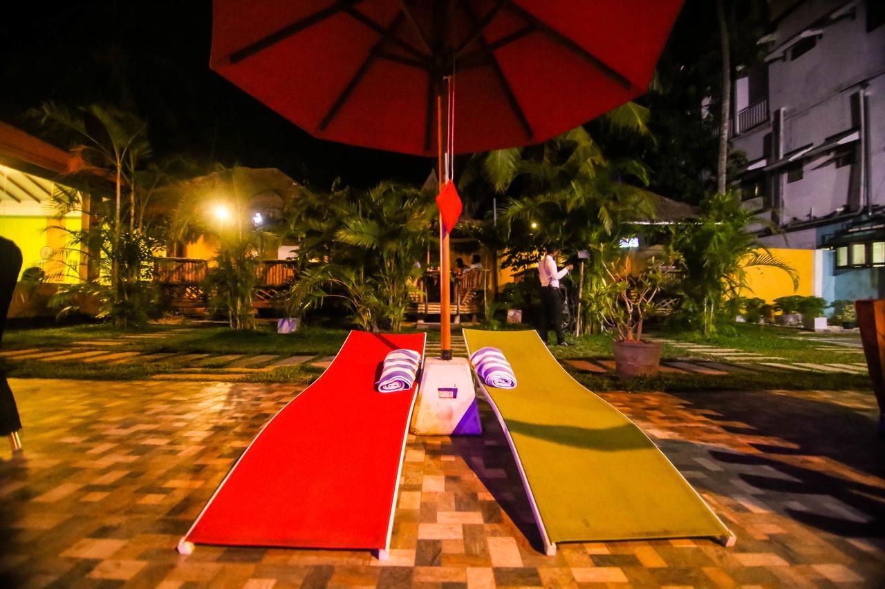 Hotel White House Anuradhapura Kültér fotó